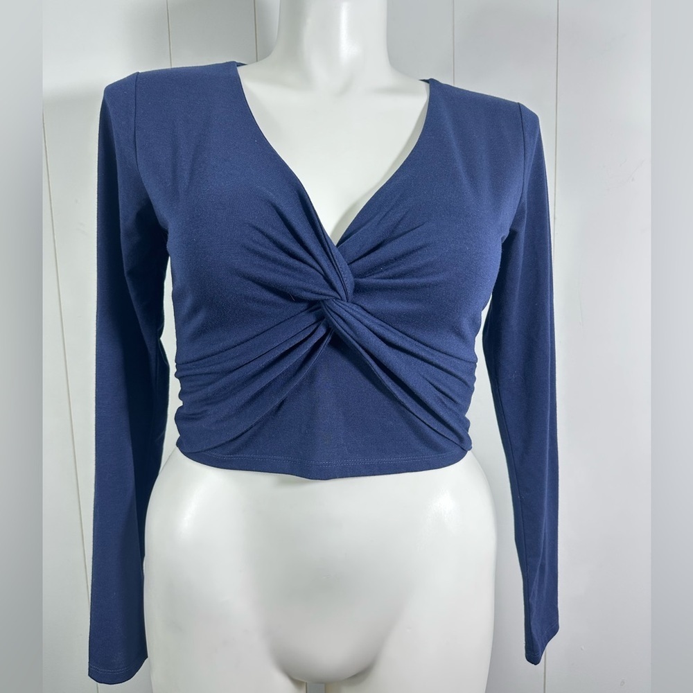 NWT Society & Stitch Sz L Womens Navy Cropped Top Long Sleeve Twist Front Shirt